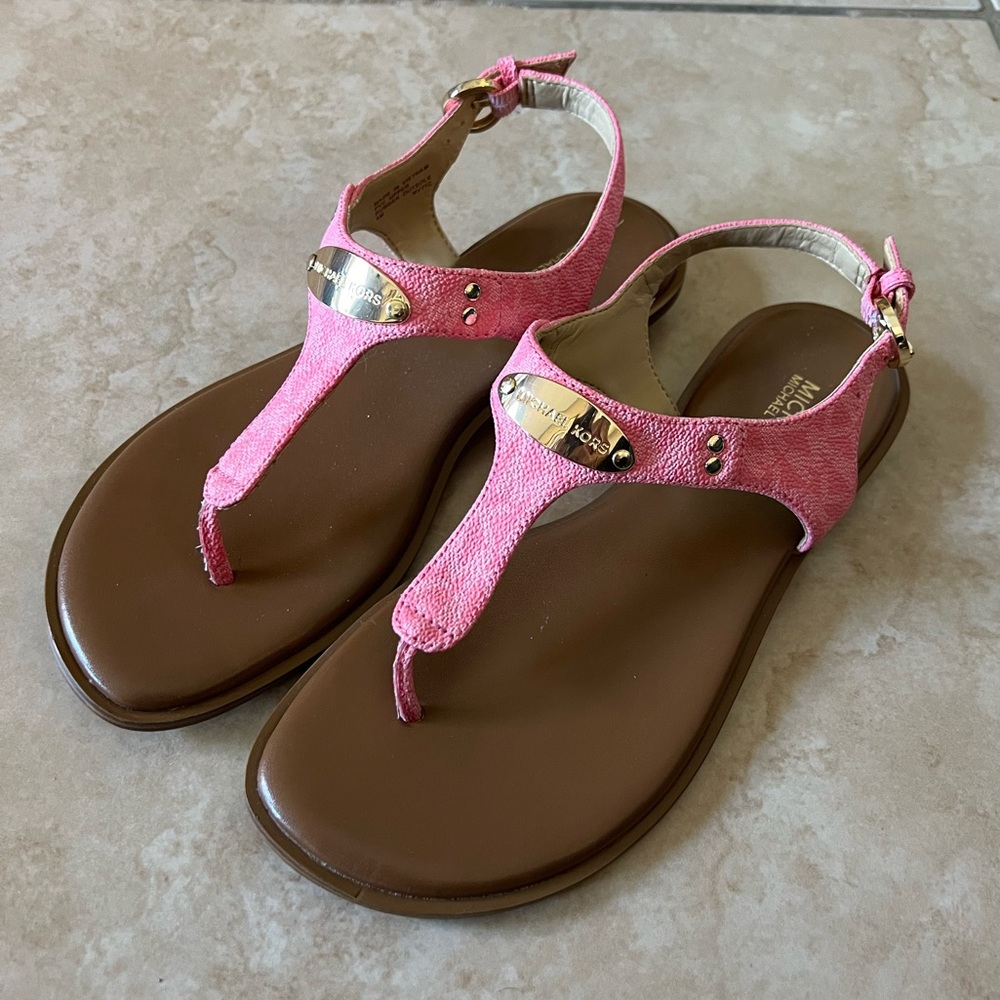 Michael Kors Spring thong sandals